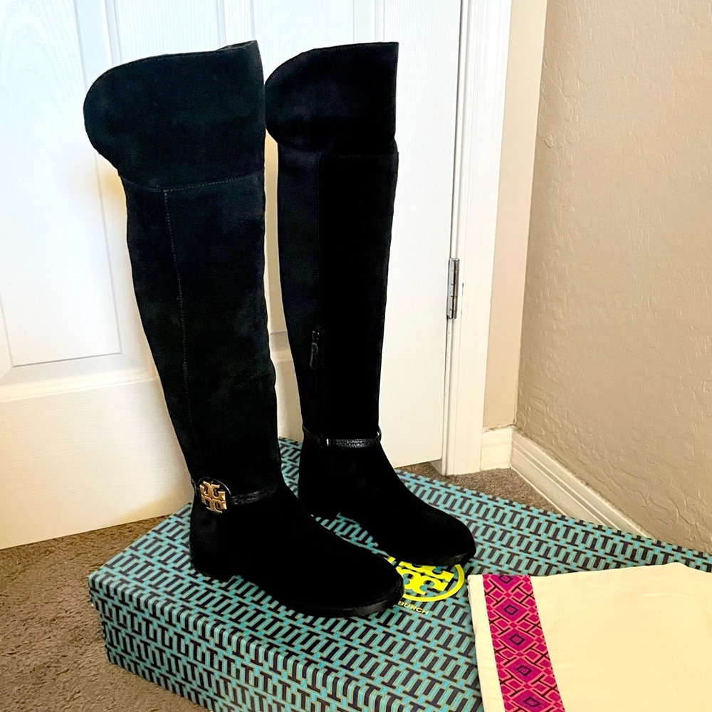 TORY BURCH MILLER BLACK SUEDE OVER THE KNEE BOOTS 5.5 & Dust Bag NEW - Picture 1 of 11